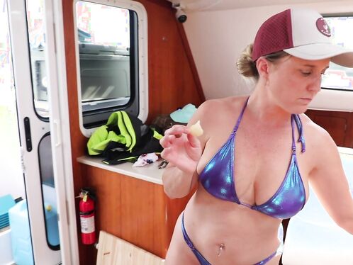 321. The Lazy Geckos - Stir-Crazy Crew! Trapped on a Boat for DAYS!
